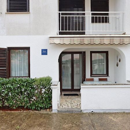 Apartments With A Parking Space Vantacici, Krk - 18476 Malinska Extérieur photo